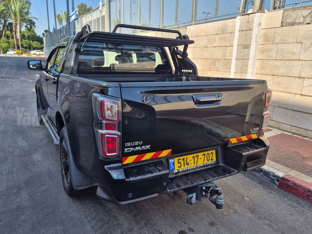 איסוזו די-מקס