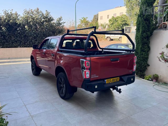 איסוזו די-מקס