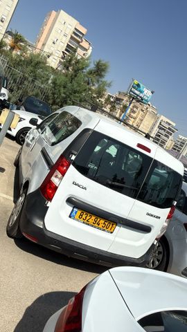 דאצ'יה דוקר