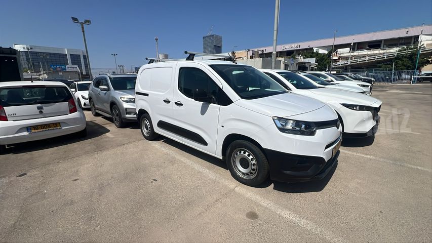 טויוטה פרואייס סיטי