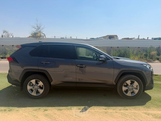 טויוטה RAV4