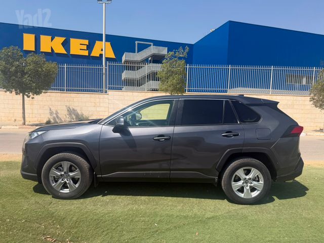 טויוטה RAV4