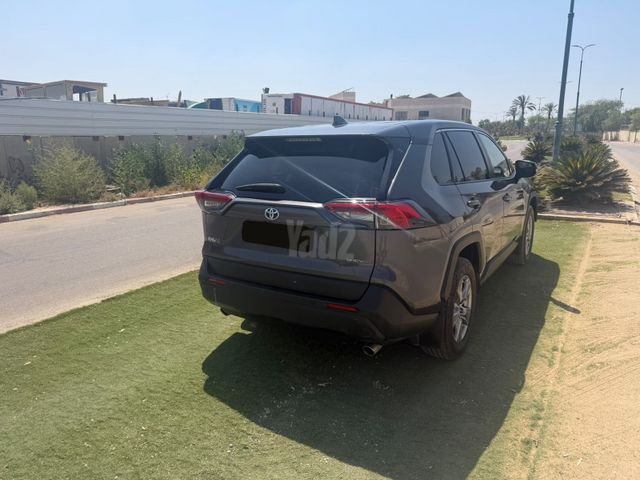 טויוטה RAV4