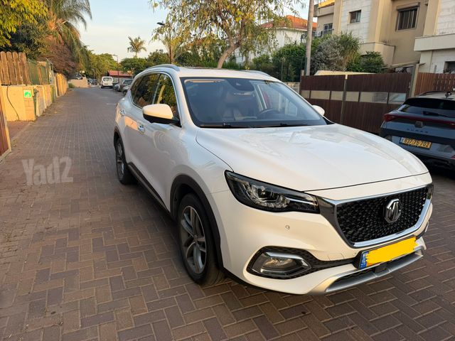 מודעת רכב אם ג'י EHS PHEV