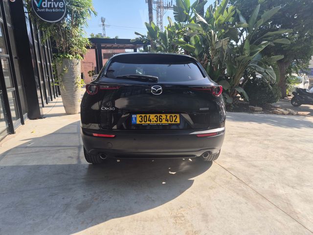מאזדה CX-30