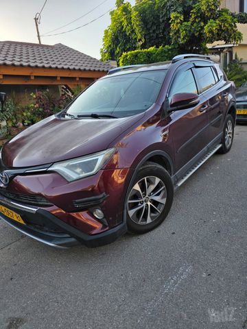 טויוטה RAV4