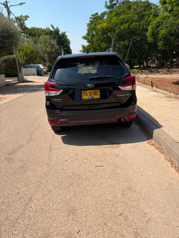 סובארו פורסטר