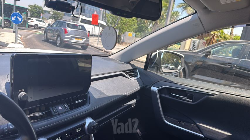 טויוטה RAV4