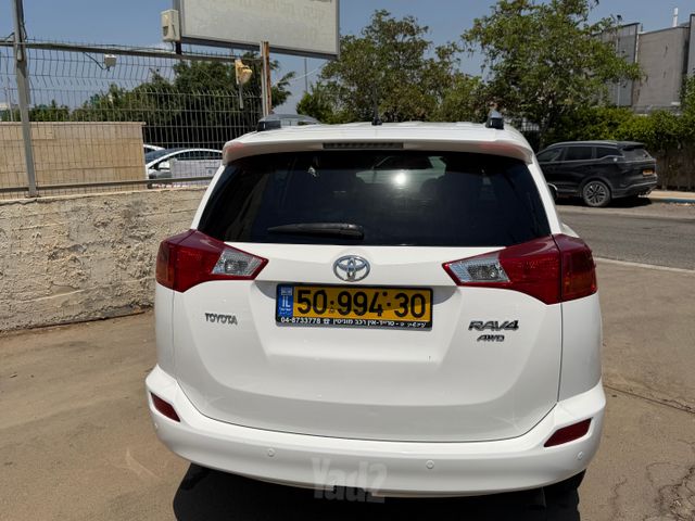 טויוטה RAV4