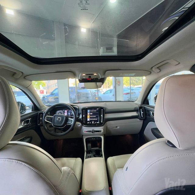וולוו XC40
