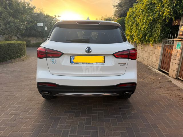 אם ג'י EHS PHEV
