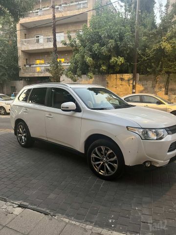 מיצובישי אאוטלנדר