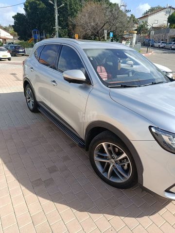 אם ג'י EHS PHEV