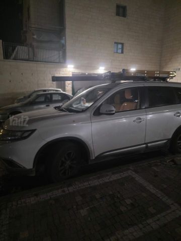 מיצובישי אאוטלנדר