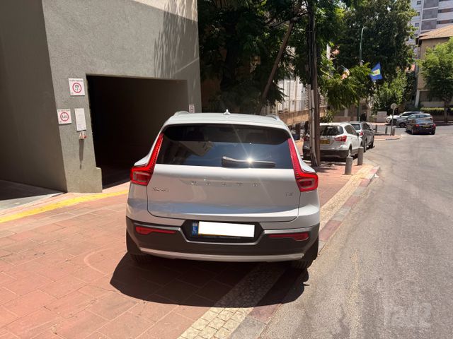 וולוו XC40