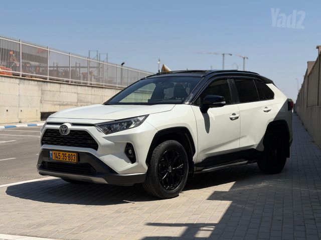 טויוטה RAV4