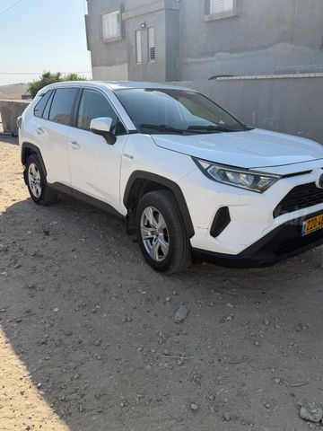 מודעת רכב טויוטה RAV4