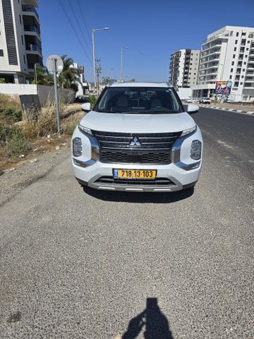 מודעת רכב מיצובישי אאוטלנדר