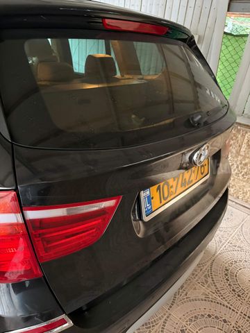 ב מ וו X3