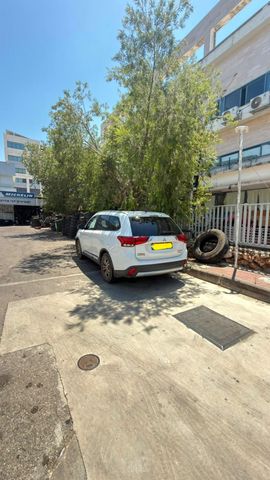 מיצובישי אאוטלנדר