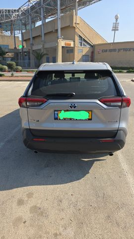 טויוטה RAV4