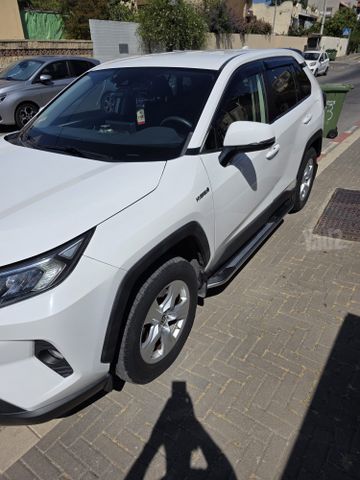 טויוטה RAV4