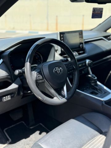 טויוטה RAV4