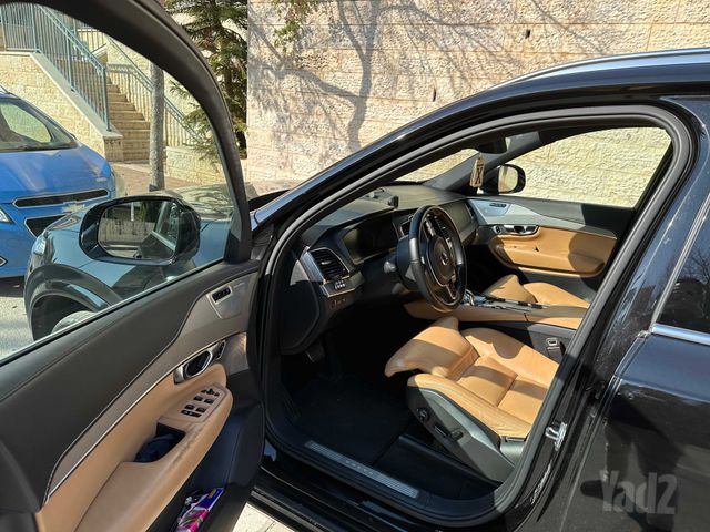וולוו XC90