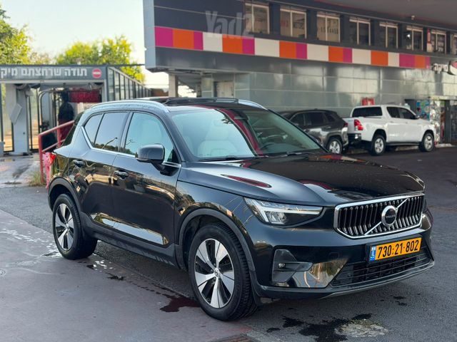 וולוו XC40