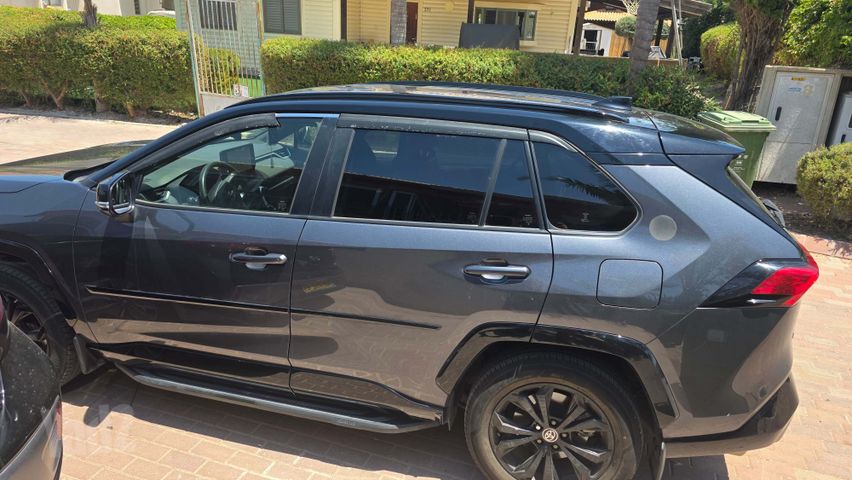 טויוטה RAV4