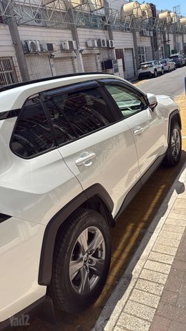 טויוטה RAV4