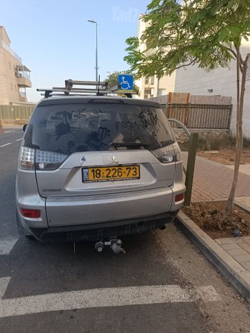 מיצובישי אאוטלנדר