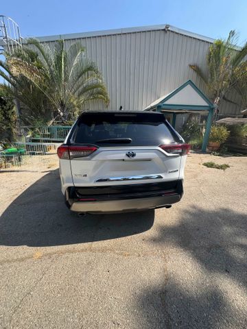 טויוטה RAV4
