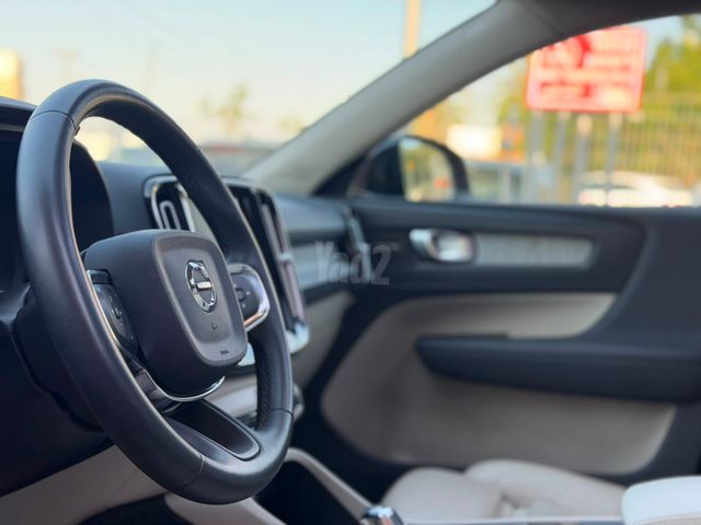 וולוו XC40
