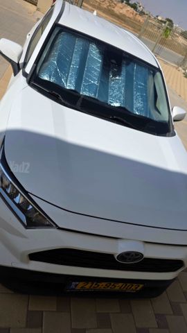 טויוטה RAV4
