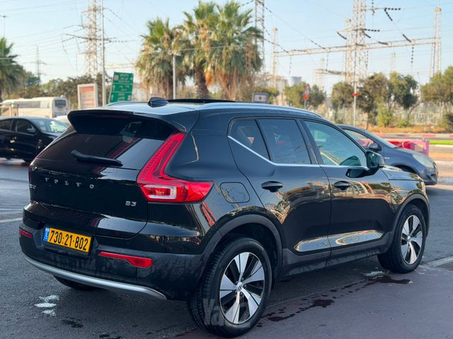 וולוו XC40