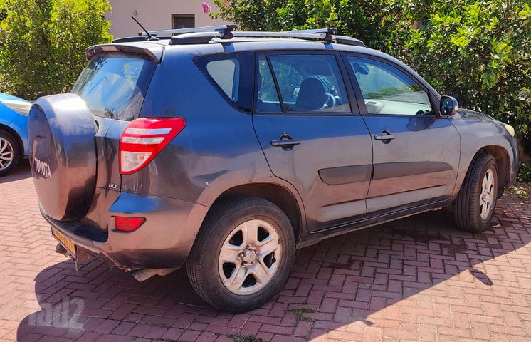 מודעת רכב טויוטה RAV4