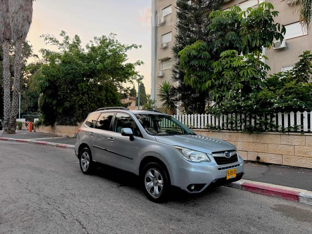 סובארו פורסטר