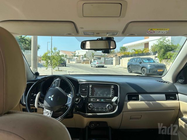 מודעת רכב מיצובישי אאוטלנדר