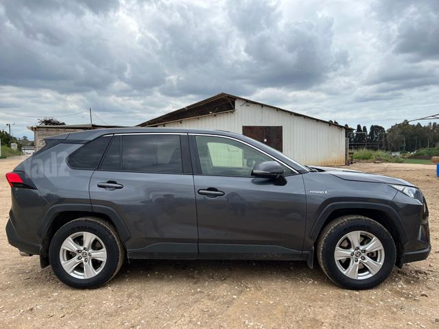 טויוטה RAV4