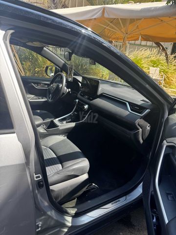 טויוטה RAV4