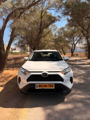 טויוטה RAV4