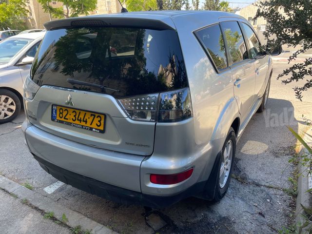 מיצובישי אאוטלנדר