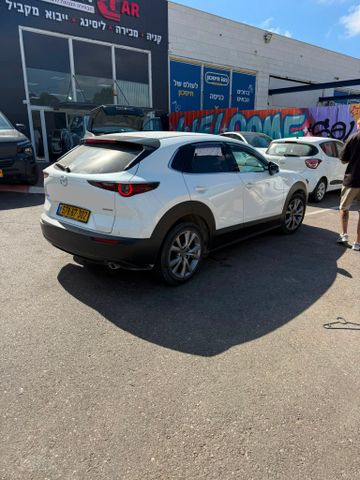 מאזדה CX-30
