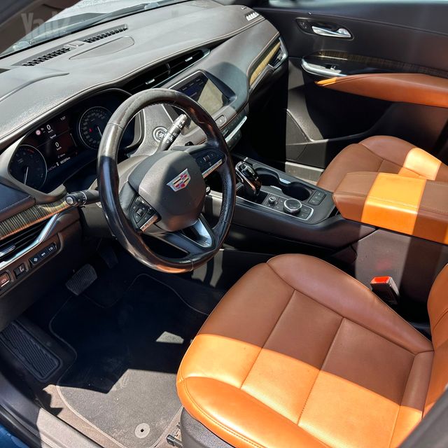 קאדילק XT4