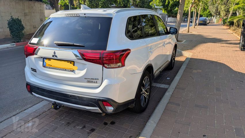 מיצובישי אאוטלנדר