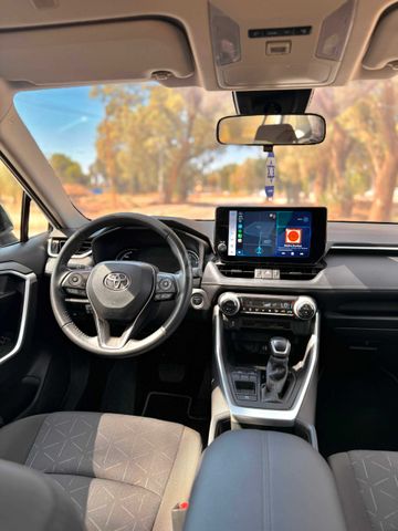 טויוטה RAV4