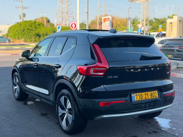 וולוו XC40