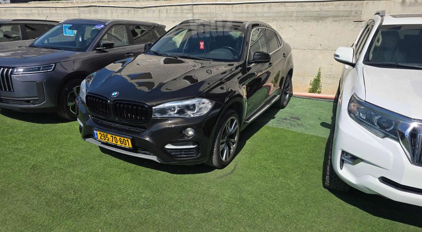 ב מ וו X6