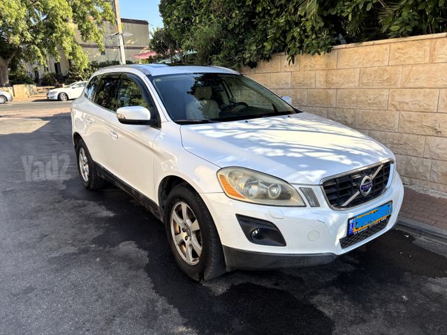מודעת רכב וולוו XC60